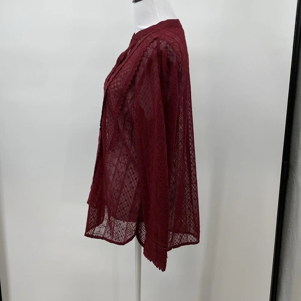 Chico's Popover Blouse Womens Size 1 8/10 M Burgundy Red V-Neck See Through Lace - Picture 4 of 13